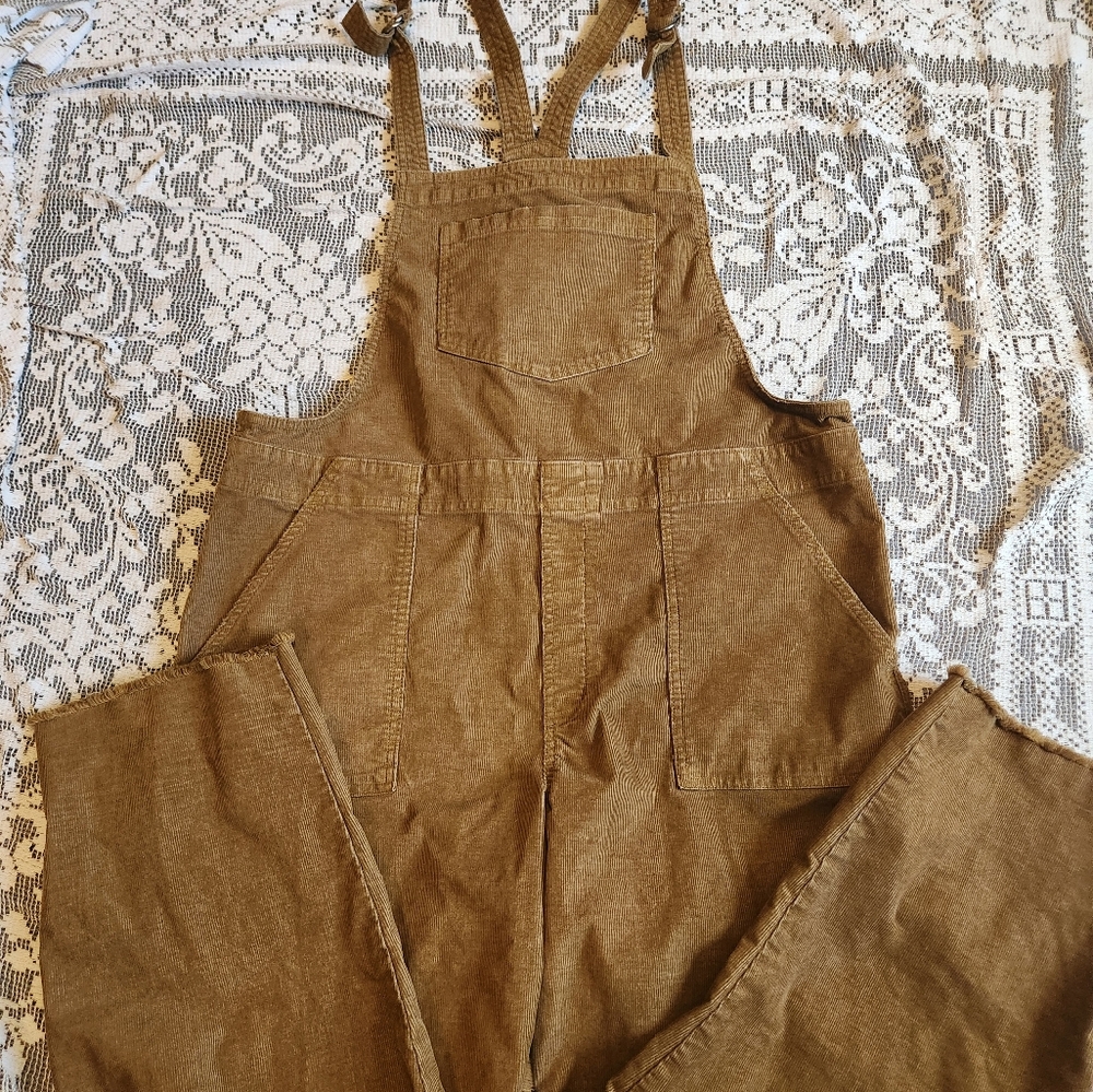 Aerie XL Baggy Corduroy Overalls with Raw Hem and Cropped